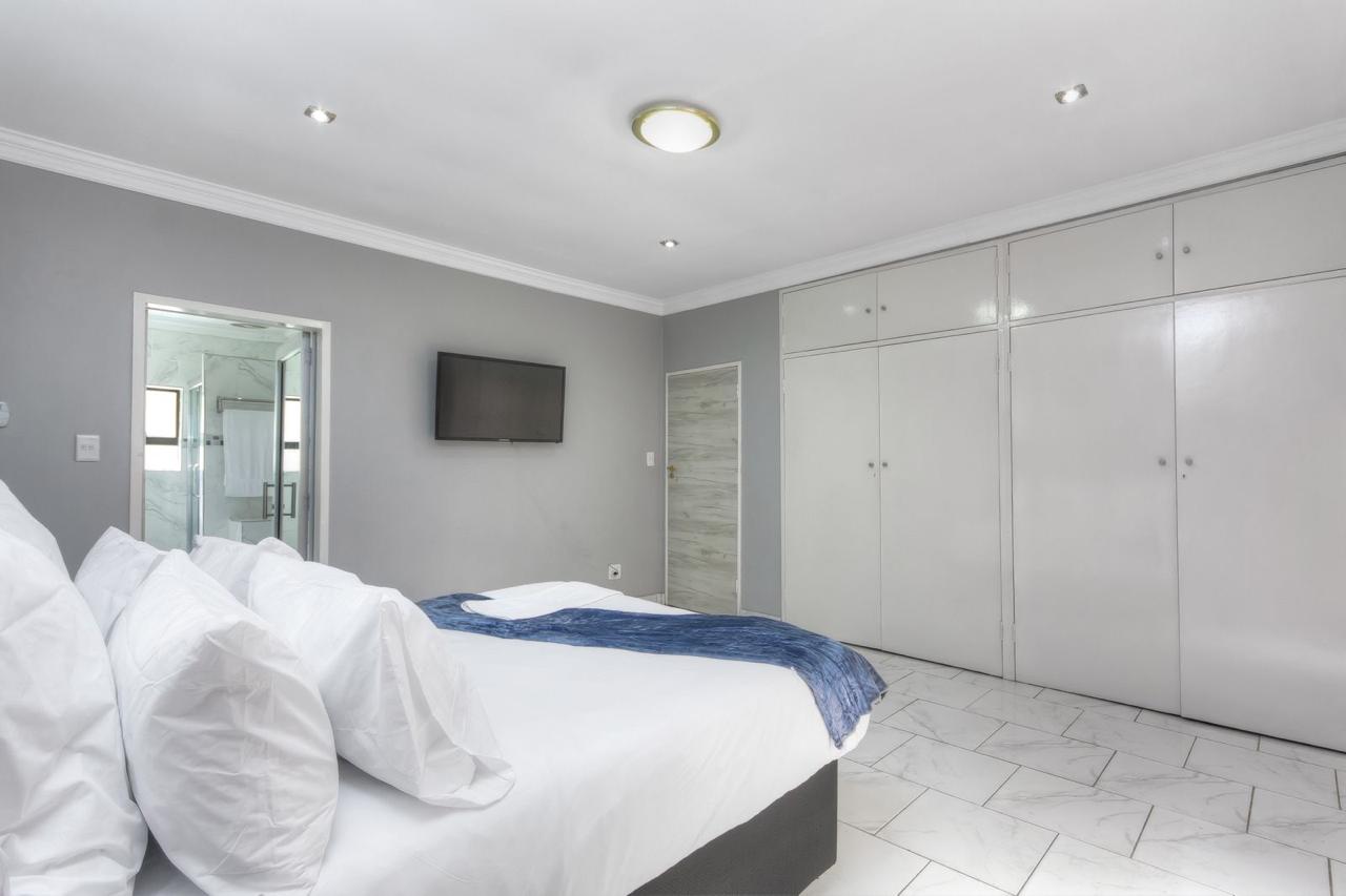 Clean bedroom